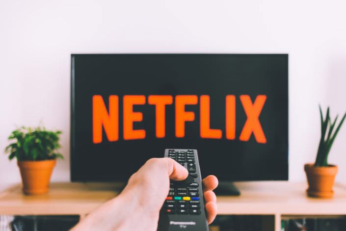 Top Streaming Services Reviewed: Netflix vs Hulu vs Youtube vs DirecTV Now (2020)